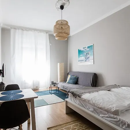 Revay 2 Apartment *